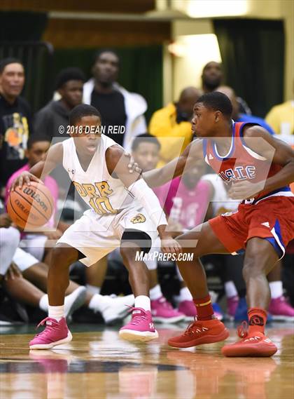 Thumbnail 3 in Orr vs. Curie (IHSA CPS Semifinal) photogallery.