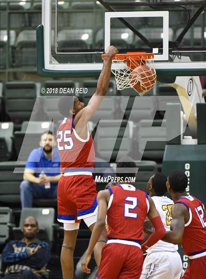 Thumbnail 2 in Orr vs. Curie (IHSA CPS Semifinal) photogallery.