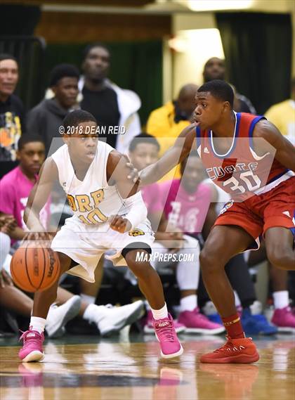Thumbnail 2 in Orr vs. Curie (IHSA CPS Semifinal) photogallery.