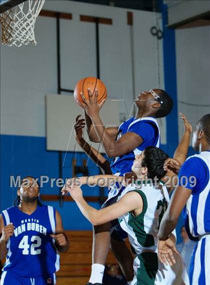 Thumbnail 1 in Holy Trinity vs Van Buren (Queens Jam Christmas Classic) photogallery.