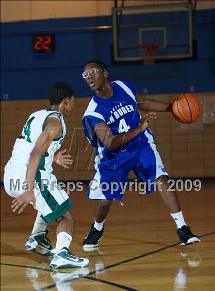 Thumbnail 3 in Holy Trinity vs Van Buren (Queens Jam Christmas Classic) photogallery.