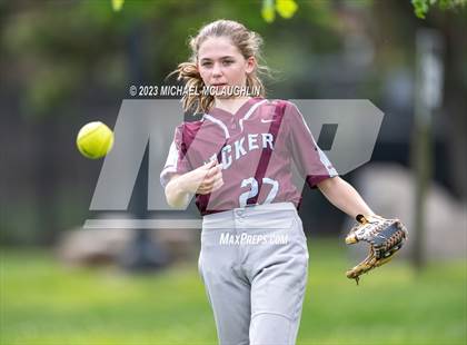 Thumbnail 2 in Packer Collegiate Institute vs Spence (AAIS Quarterfinals) photogallery.