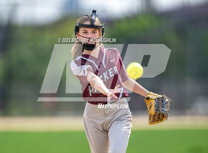 Thumbnail 2 in Packer Collegiate Institute vs Spence (AAIS Quarterfinals) photogallery.