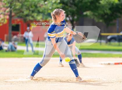 Thumbnail 2 in Packer Collegiate Institute vs Spence (AAIS Quarterfinals) photogallery.