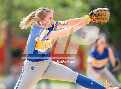 Thumbnail 3 in Packer Collegiate Institute vs Spence (AAIS Quarterfinals) photogallery.