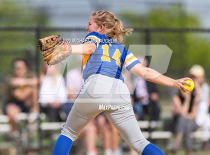 Thumbnail 3 in Packer Collegiate Institute vs Spence (AAIS Quarterfinals) photogallery.