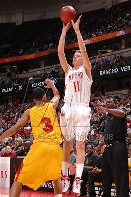 Thumbnail 2 in Mater Dei vs. Dominguez (CIF SS DIAA Final) photogallery.