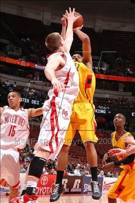Thumbnail 2 in Mater Dei vs. Dominguez (CIF SS DIAA Final) photogallery.
