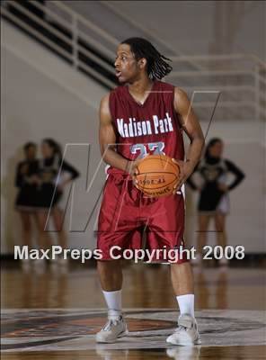 Thumbnail 1 in Central vs Madison Park (Spalding Hoophall Classic) photogallery.