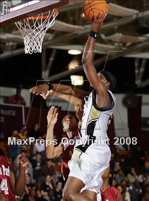 Thumbnail 2 in Central vs Madison Park (Spalding Hoophall Classic) photogallery.