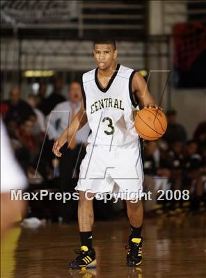 Thumbnail 2 in Central vs Madison Park (Spalding Hoophall Classic) photogallery.