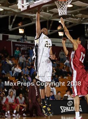 Thumbnail 2 in Central vs Madison Park (Spalding Hoophall Classic) photogallery.