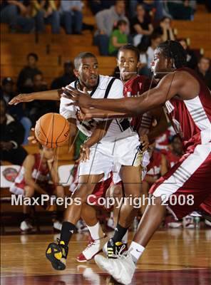 Thumbnail 2 in Central vs Madison Park (Spalding Hoophall Classic) photogallery.