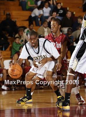 Thumbnail 1 in Central vs Madison Park (Spalding Hoophall Classic) photogallery.