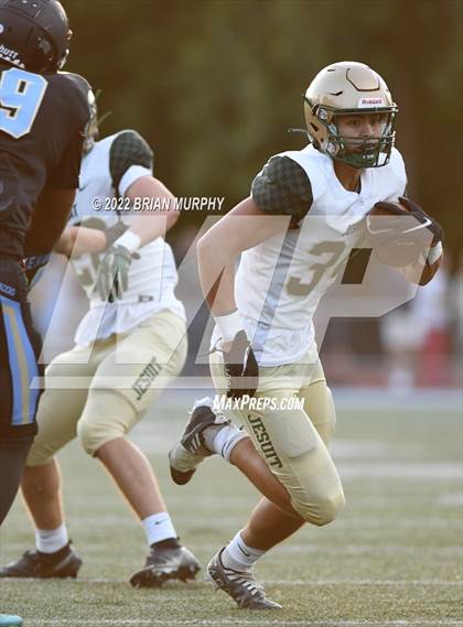 Thumbnail 3 in Jesuit @ Lakeridge photogallery.