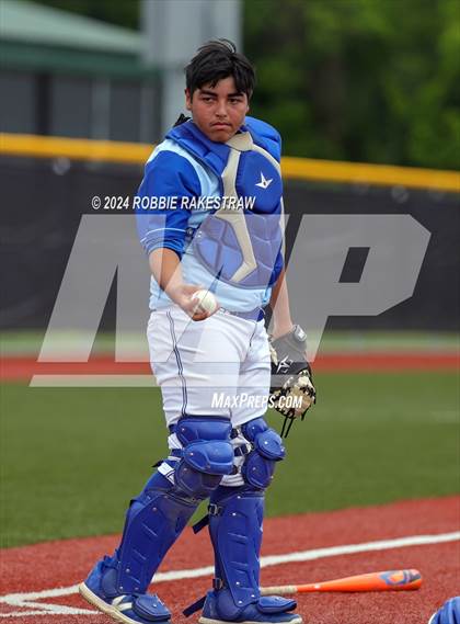 Thumbnail 3 in Hillcrest vs. Seagoville (UIL 5A Bi-District Playoff) photogallery.