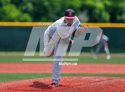 Thumbnail 2 in Hillcrest vs. Seagoville (UIL 5A Bi-District Playoff) photogallery.