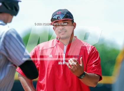 Thumbnail 3 in Hillcrest vs. Seagoville (UIL 5A Bi-District Playoff) photogallery.