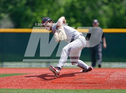 Thumbnail 2 in Hillcrest vs. Seagoville (UIL 5A Bi-District Playoff) photogallery.