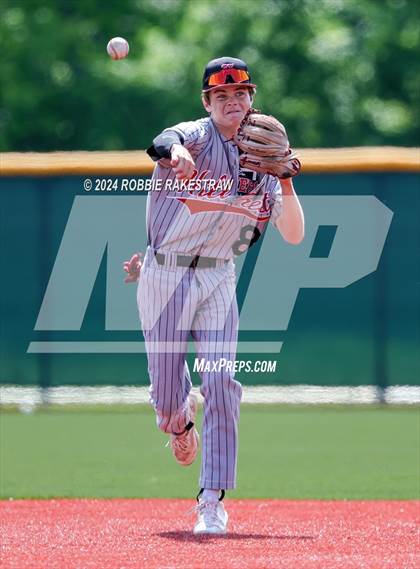Thumbnail 2 in Hillcrest vs. Seagoville (UIL 5A Bi-District Playoff) photogallery.