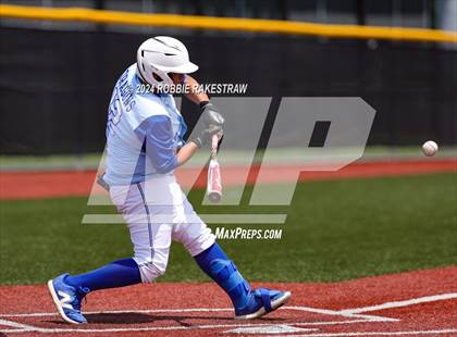 Thumbnail 2 in Hillcrest vs. Seagoville (UIL 5A Bi-District Playoff) photogallery.