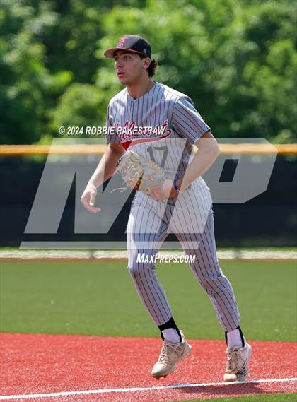 Thumbnail 3 in Hillcrest vs. Seagoville (UIL 5A Bi-District Playoff) photogallery.