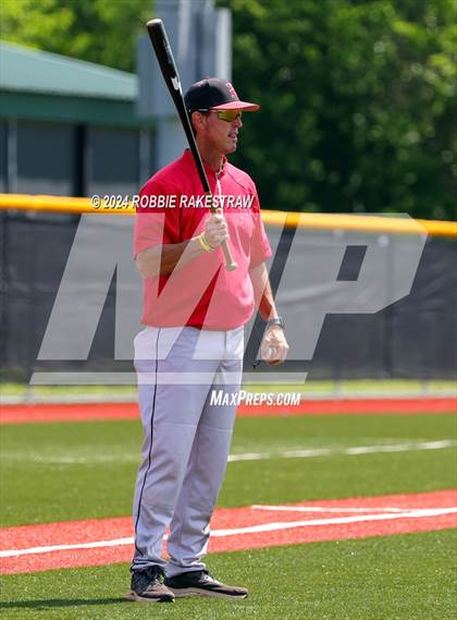 Thumbnail 3 in Hillcrest vs. Seagoville (UIL 5A Bi-District Playoff) photogallery.