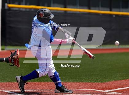 Thumbnail 3 in Hillcrest vs. Seagoville (UIL 5A Bi-District Playoff) photogallery.