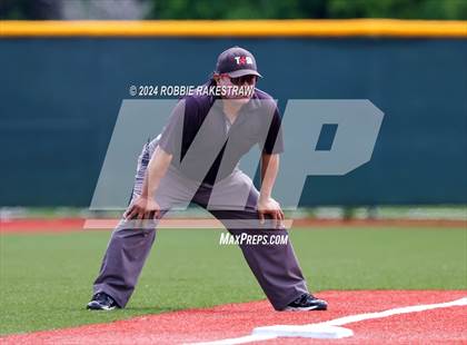 Thumbnail 1 in Hillcrest vs. Seagoville (UIL 5A Bi-District Playoff) photogallery.