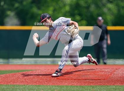 Thumbnail 3 in Hillcrest vs. Seagoville (UIL 5A Bi-District Playoff) photogallery.