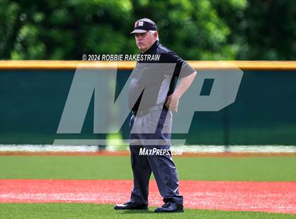 Thumbnail 3 in Hillcrest vs. Seagoville (UIL 5A Bi-District Playoff) photogallery.