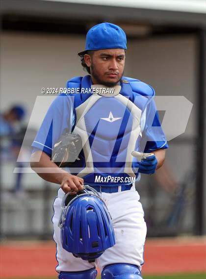 Thumbnail 2 in Hillcrest vs. Seagoville (UIL 5A Bi-District Playoff) photogallery.