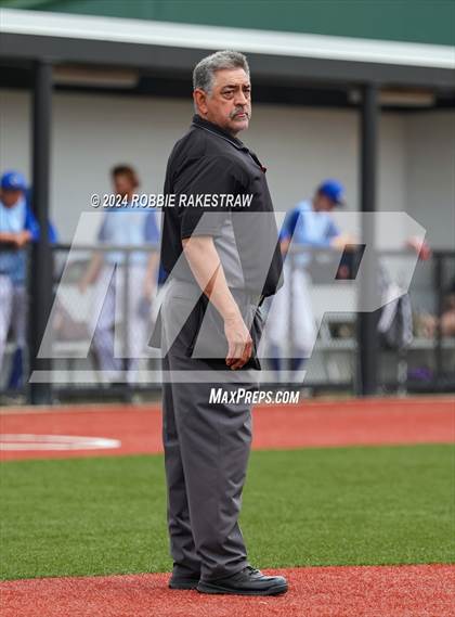 Thumbnail 2 in Hillcrest vs. Seagoville (UIL 5A Bi-District Playoff) photogallery.