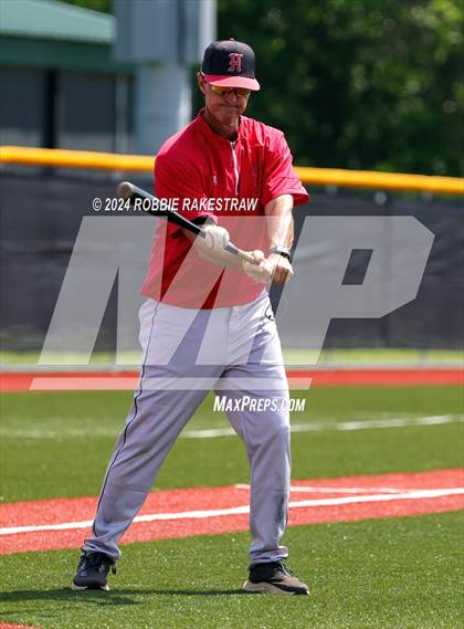Thumbnail 1 in Hillcrest vs. Seagoville (UIL 5A Bi-District Playoff) photogallery.