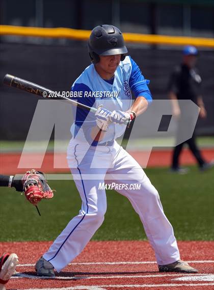 Thumbnail 2 in Hillcrest vs. Seagoville (UIL 5A Bi-District Playoff) photogallery.