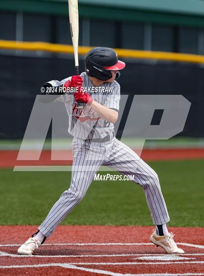 Thumbnail 3 in Hillcrest vs. Seagoville (UIL 5A Bi-District Playoff) photogallery.