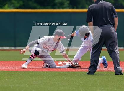 Thumbnail 2 in Hillcrest vs. Seagoville (UIL 5A Bi-District Playoff) photogallery.