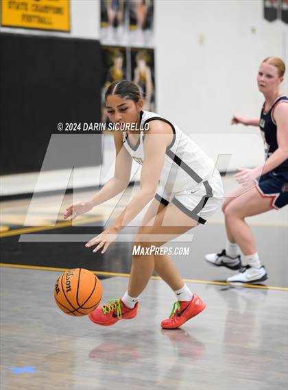 Thumbnail 3 in American Leadership Academy vs Saguaro (AIA 4A Play-In) photogallery.