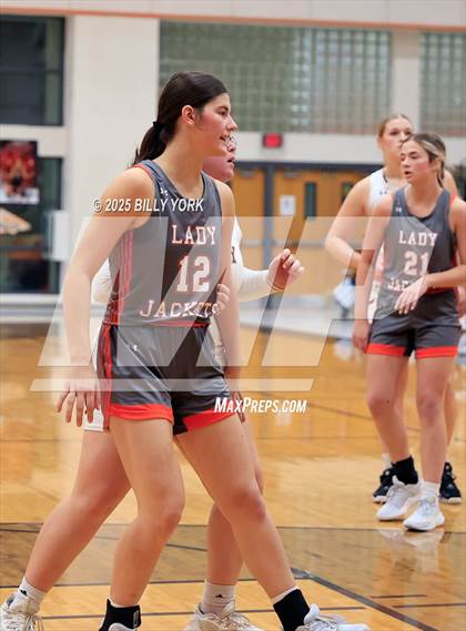 Thumbnail 2 in Grand Saline vs Mineola photogallery.