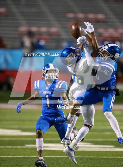 Thumbnail 3 in Bryant vs. North Little Rock (AAA 7A Final) photogallery.