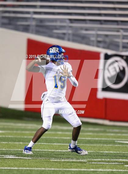 Thumbnail 1 in Bryant vs. North Little Rock (AAA 7A Final) photogallery.