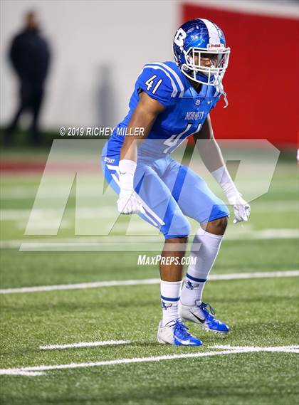 Thumbnail 1 in Bryant vs. North Little Rock (AAA 7A Final) photogallery.