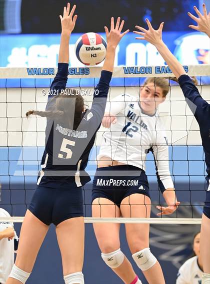 Thumbnail 2 in Ralston Valley @ Valor Christian photogallery.