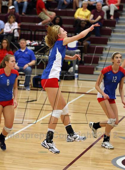 Thumbnail 1 in Round Rock vs. Westlake photogallery.