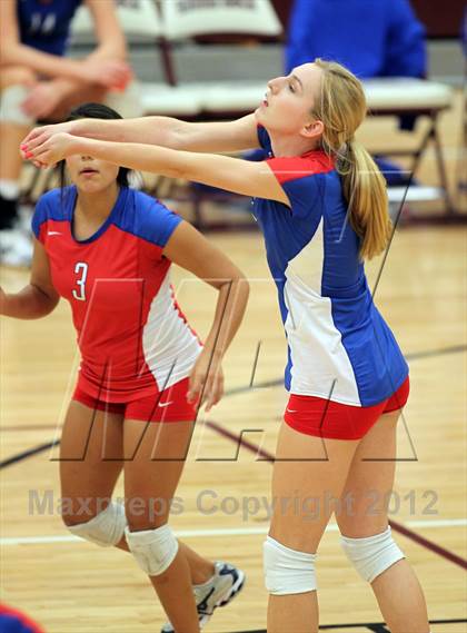 Thumbnail 1 in Round Rock vs. Westlake photogallery.