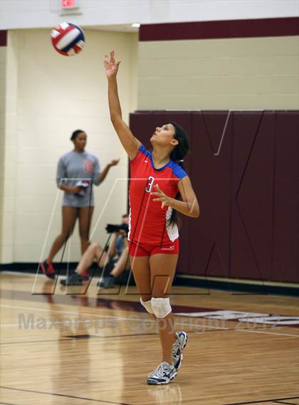 Thumbnail 2 in Round Rock vs. Westlake photogallery.