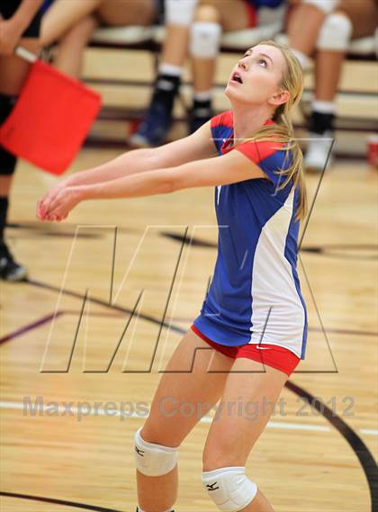 Thumbnail 2 in Round Rock vs. Westlake photogallery.