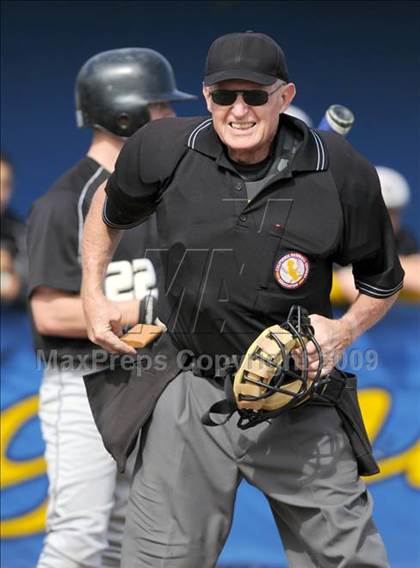 Thumbnail 2 in Calabasas @ Agoura photogallery.