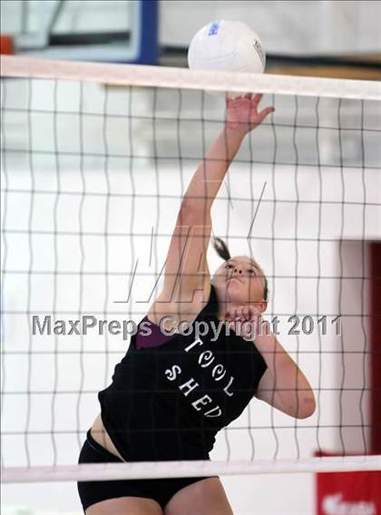 Thumbnail 1 in Aragon @ Hillsdale photogallery.