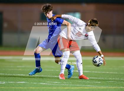 Thumbnail 1 in Grand Oaks vs Langham Creek (UIL 6A D2 Soccer Area Playoffs) photogallery.